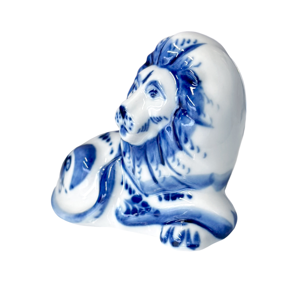 Скульптура Лев