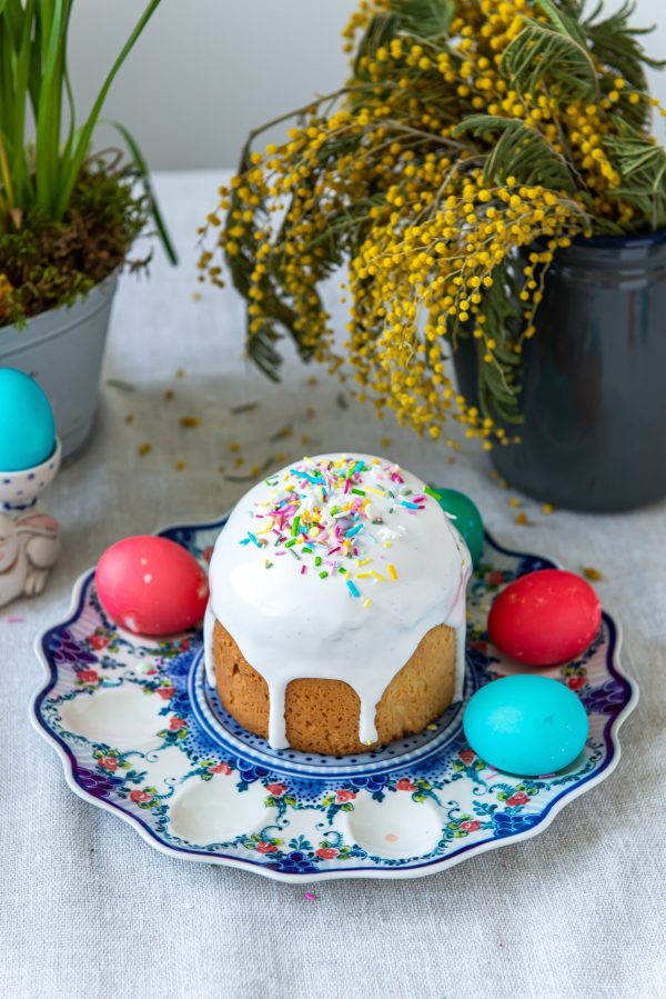 Тарелка для яиц (подглазурная цветная роспись) диаметр 27 см.